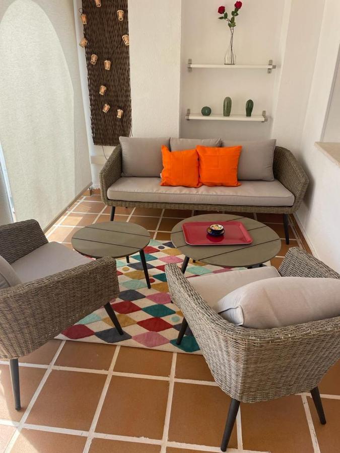 Encantador Piso Con Terraza Y Piscina Lägenhet Benalmádena Exteriör bild