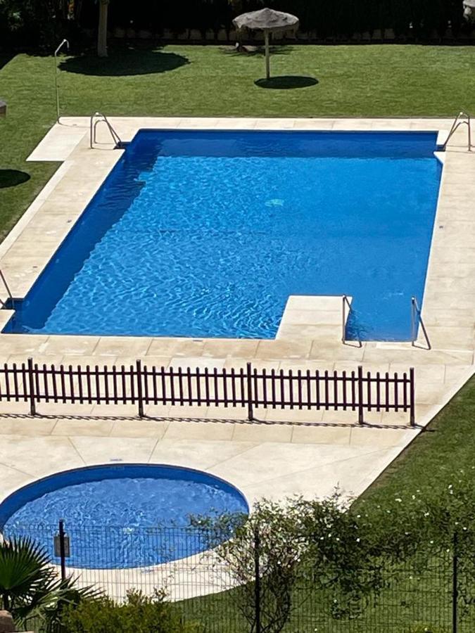 Encantador Piso Con Terraza Y Piscina Lägenhet Benalmádena Exteriör bild